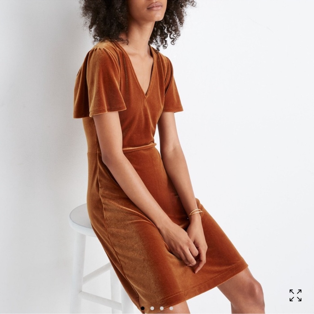 NWT Madewell Velvet V-Neck Flutter-Sleeve Dress